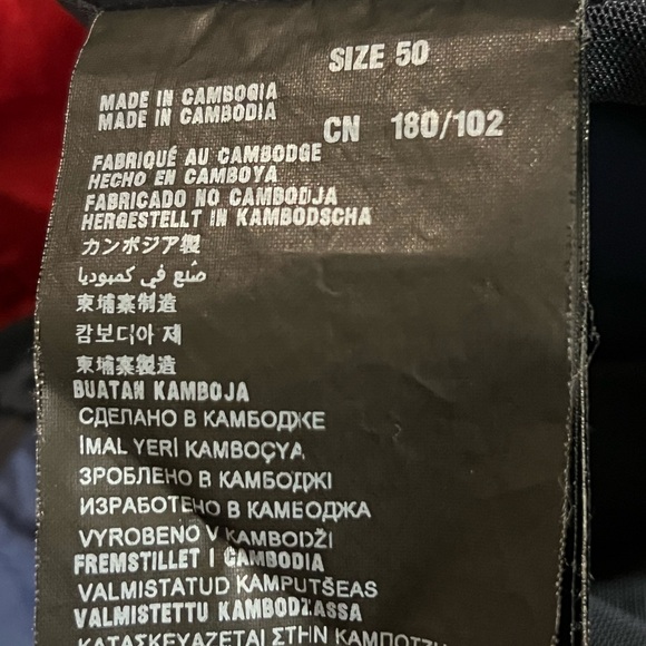 Prada blue swim trunk size 50 or 33 US - Picture 6 of 7